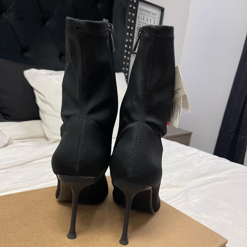 Zara Set - Picture 5 of 7